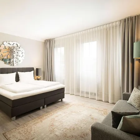 Elaya Hotel 3*