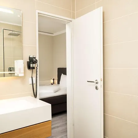Elaya Hotel 3*