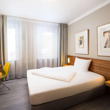 Elaya מלון הנובר