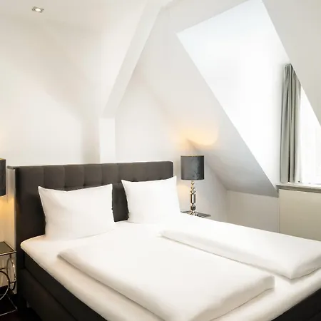 Hotel Elaya City, Trademark By Wyndham